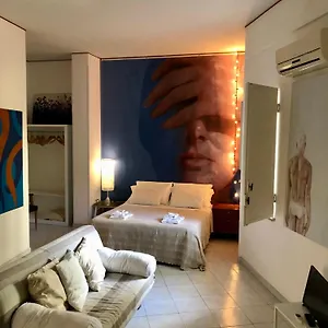  Apartment Artroom Garden Italien